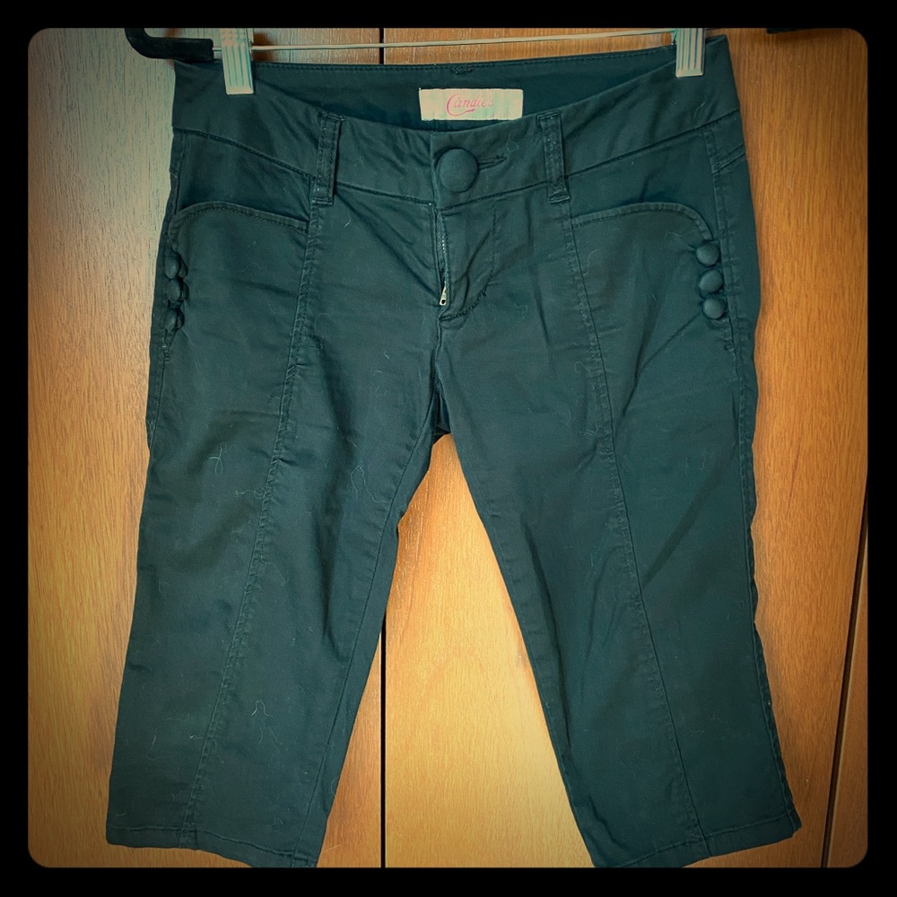 Candie’s cropped pants